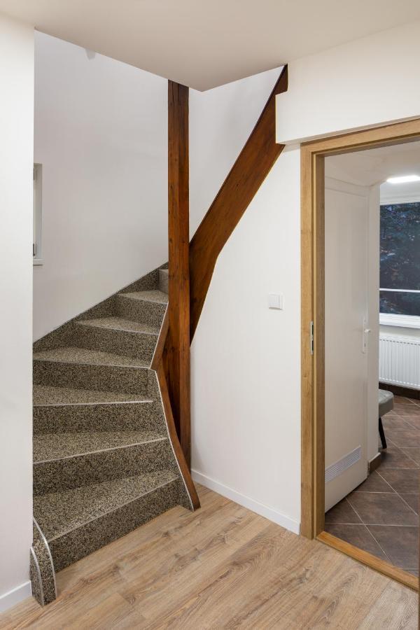 Minimalistic House In Vinohrady By Prague Days Villa Esterno foto